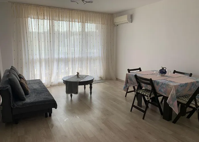 Sunny Holidays * Бяла